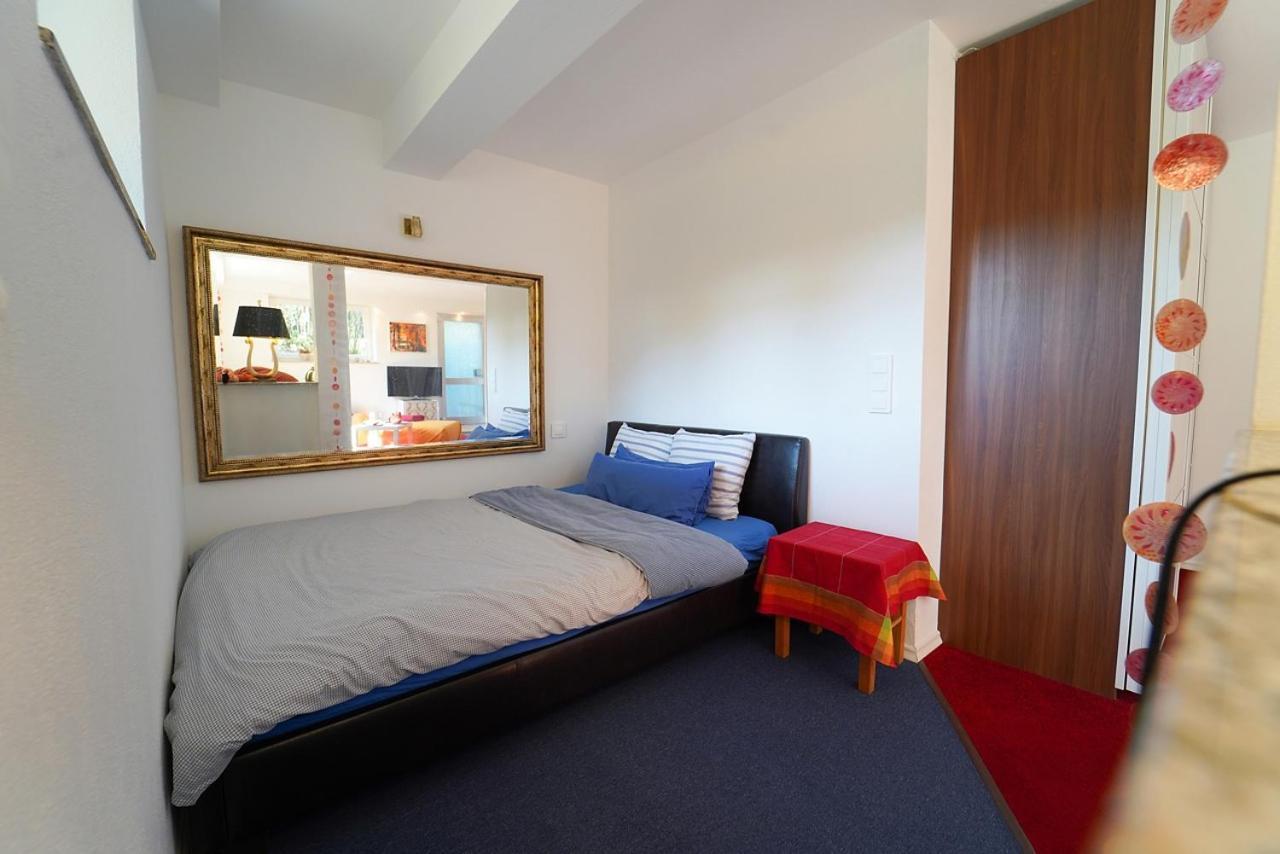 Freundliche Ferienwohnung Bad Urach Bagian luar foto